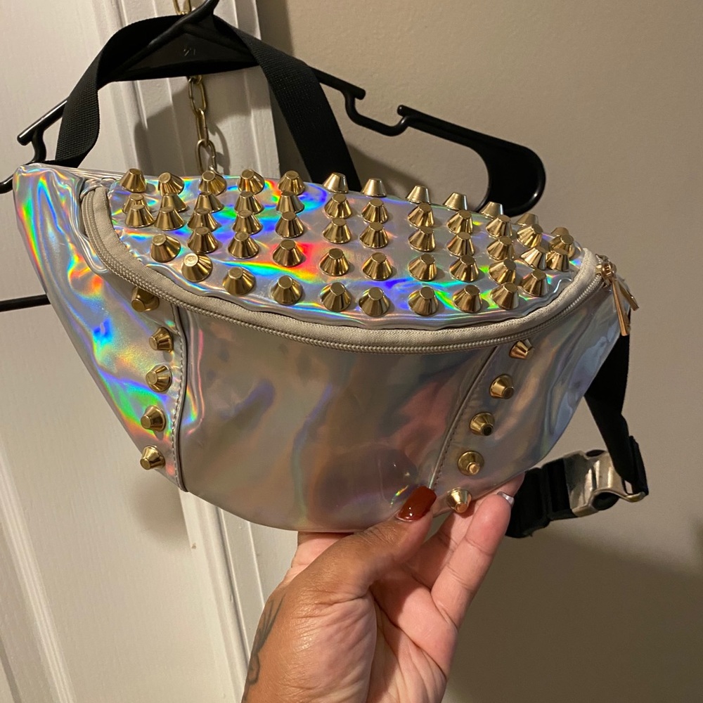 🌈⚡️Holographic Phanny Pack✨🌈